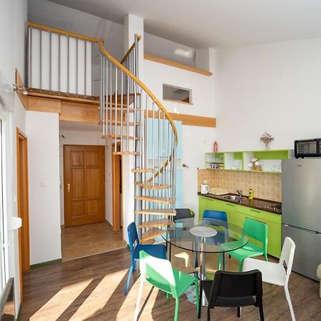 Apartamento Smiley 2 Novalja Exterior foto